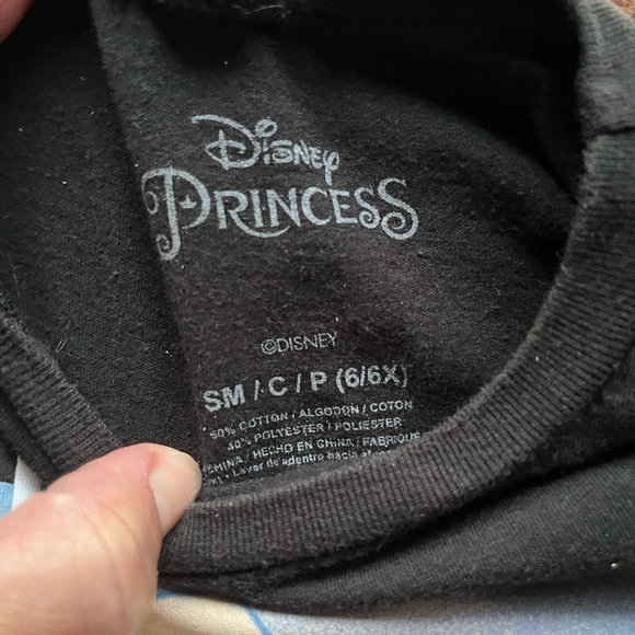 Snow White T- Shirt - Girls size 6x - Picture 2 of 3